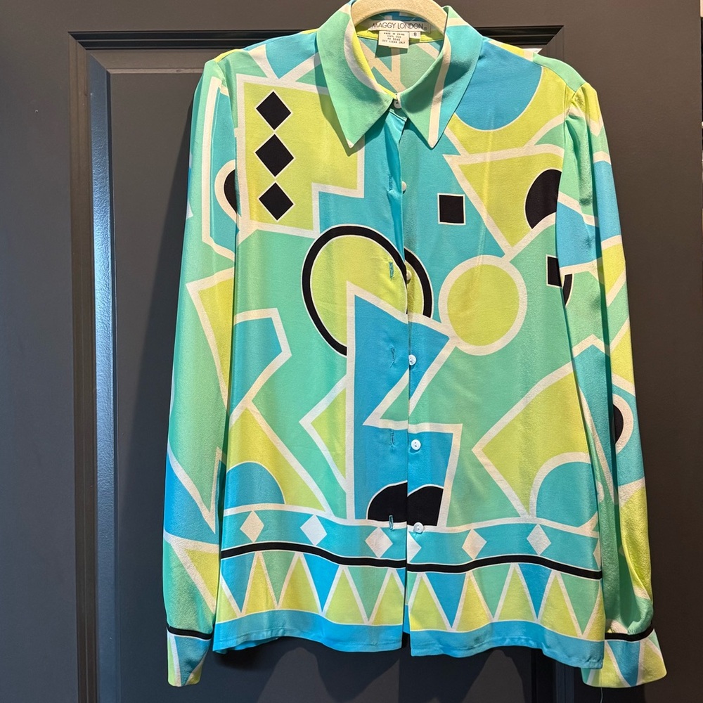 100% SIOLK Maggy London Blue and Green Blouse